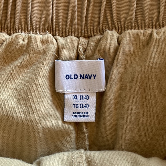 Girl’s Uniform Skirt with built in bike shorts… Old Navy Size 14 - Picture 2 of 3